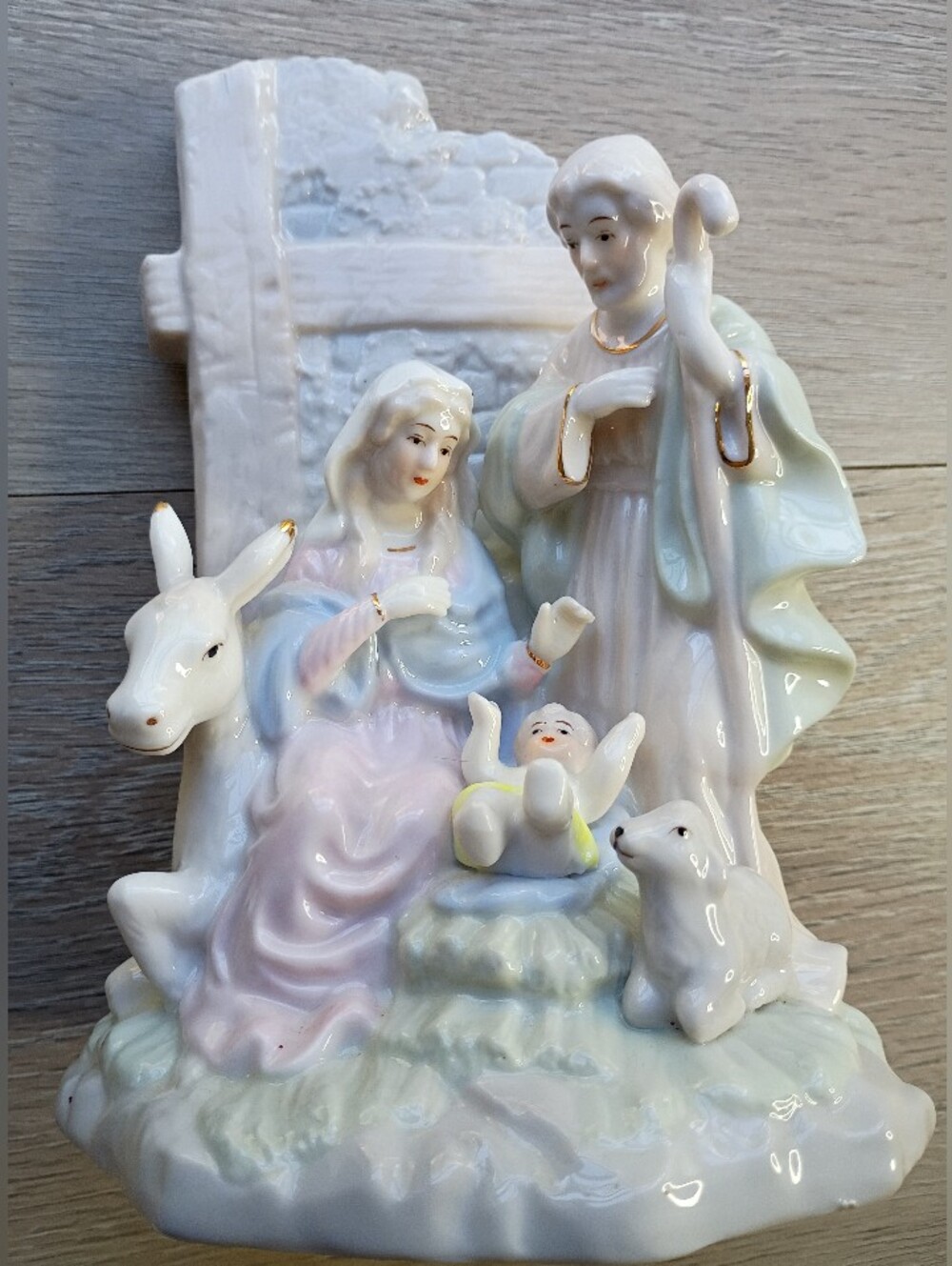 Vintage Nativity Ceramic Music Box Holy Family "Silent Night" Christmas Jesus